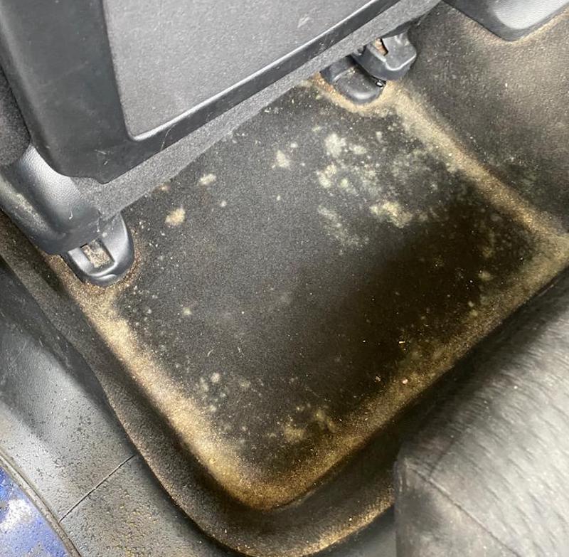 How to remove car carpet stains Guide for removal stains from car carpet